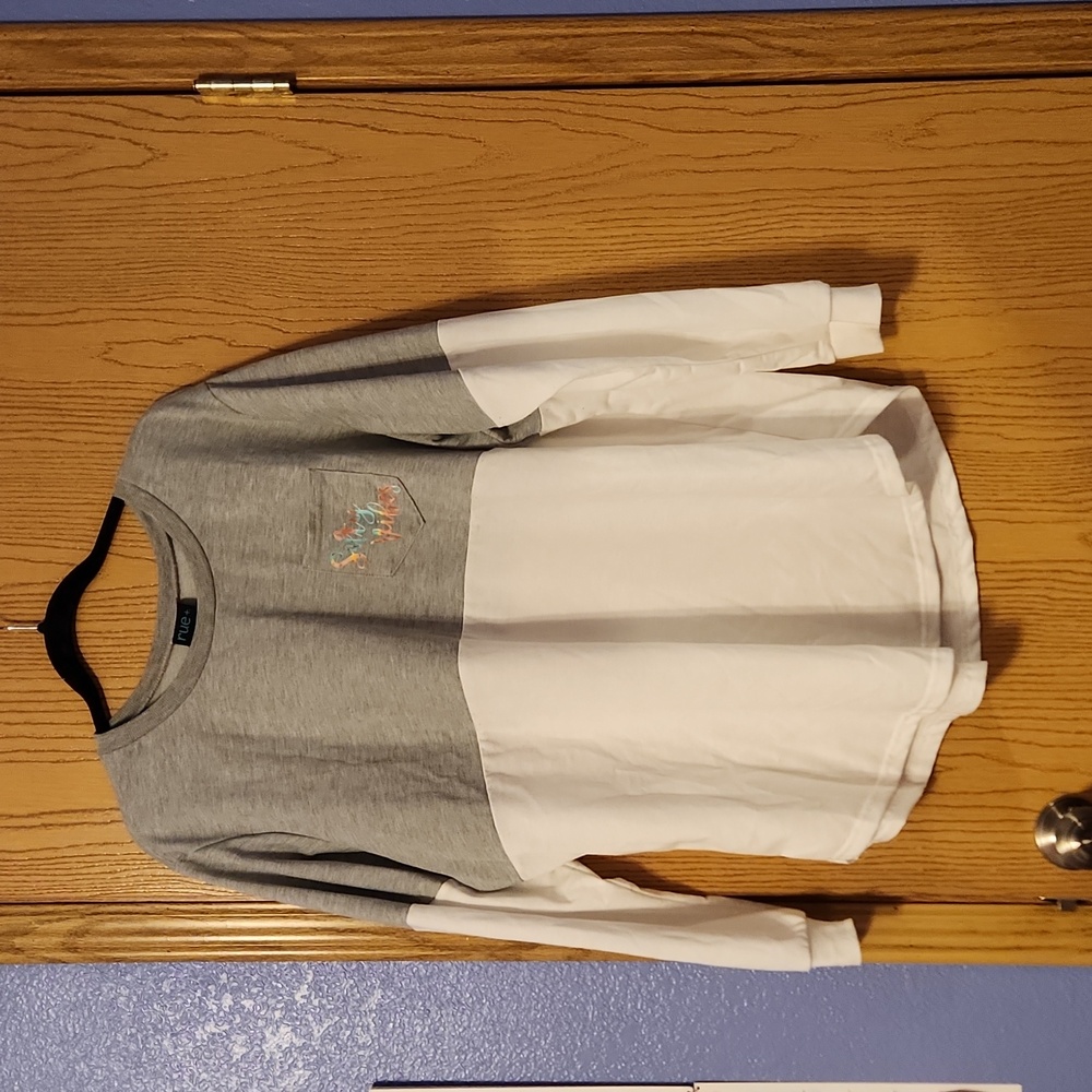 Rue 21 sweatshirt